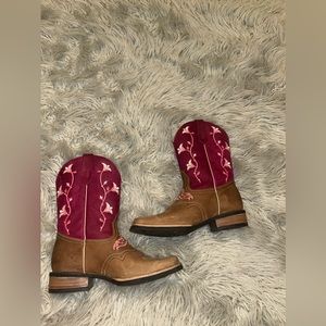 Women’s cowboy boots